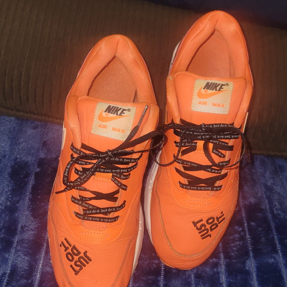 Nike Air Max Orange Sneakers - Picture 6 of 7